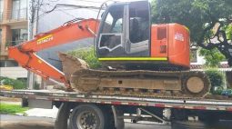 
										Excavadora Hitachi ZX 135 año 2013 venta o alquiler completo									