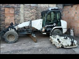 Motoniveladora Stehr modelo SUG 20 año 2018 horas 800. Adicional equipo de vibrocompactacion $25000000 Ubicacion Colombia completo