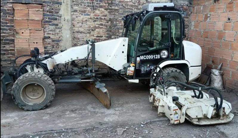 Motoniveladora Stehr modelo SUG 20 año 2018 horas 800. Adicional equipo de vibrocompactacion $25000000 Ubicacion Colombia completo