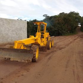Motoniveladora Ghel  747B año 2000 Jardinera disponibilidad Inmediata ubicacion Colombia