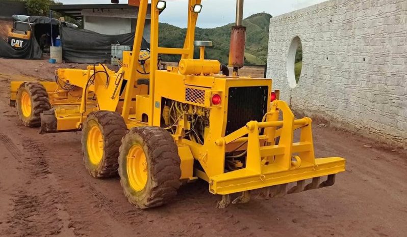 Motoniveladora Ghel  747B año 2000 Jardinera disponibilidad Inmediata ubicacion Colombia completo