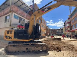 Excavadora Caterpillar 311 año 1997 disponible para trabajo inmediato