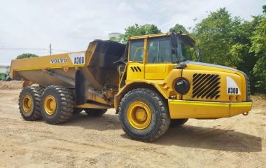 Dumper Volvo A30D año 2003 horas 23000 buen estado