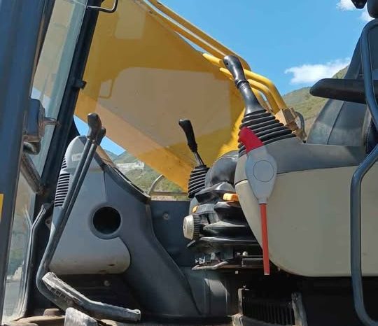 
								Excavadora Komatsu PC350 LC año 2012 Disponibilidad inmediata completo									