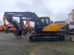 
										Excavadora Hyundai 220LC-9S año 2019 completo									