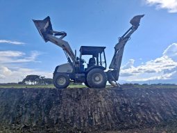 Retroexcavadora Terex 760B año 2005 4×4 brazo con extension completo