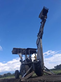 Retroexcavadora Terex 760B año 2005 4×4 brazo con extension completo