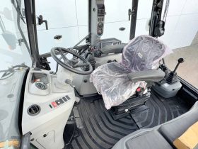 Retroexcavadora Case 570 VL Horas 6 Precio € 46.500 EXW