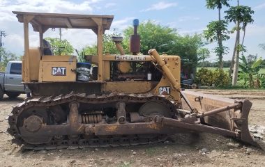 Bulldozer Caterpillar D6C99J mecanico año 1979