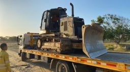 
										BULLDOZER D6K2 A año 2016 horas 5500 completo									