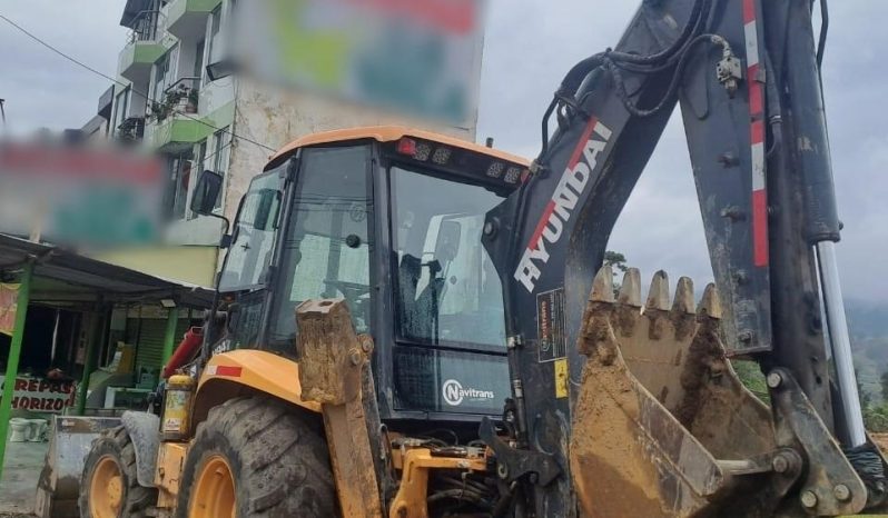 
								Retroexcavadora Hyundai H940C año 2022 Horas 4100  ubicacion Colombia completo									