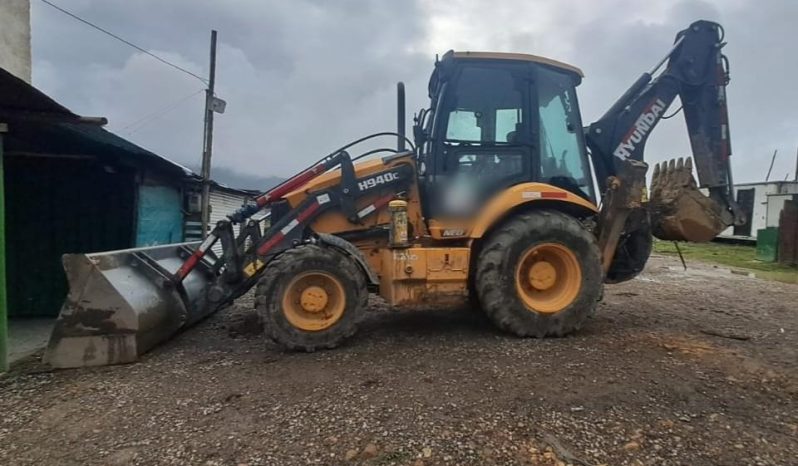 
								Retroexcavadora Hyundai H940C año 2022 Horas 4100  ubicacion Colombia completo									