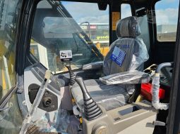 
										Excavadora Hyundai Robex 215L Smart Plus horas 4 Ubicacion Europa EUR € 73.500 EXW completo									