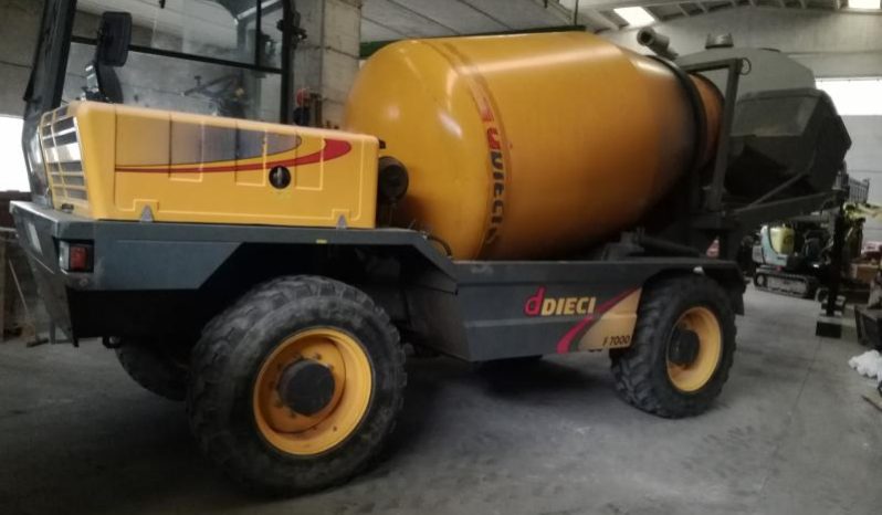 
								Autohormigonera Dieci F7000 capacidad 5 M3pesaje electronico año 2007 horas 1200 precio 28.000,00 € EXW Europa completo									