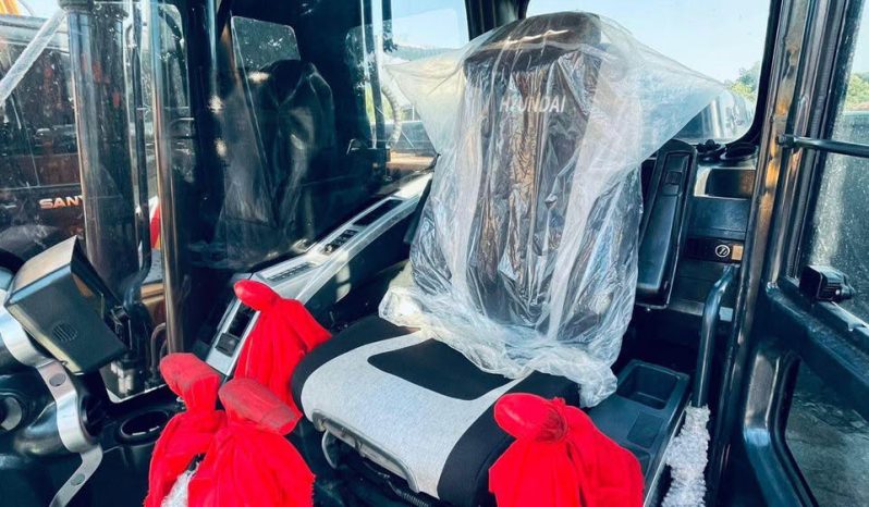 
								Excavadora Hyundai 220 año 2023horas 1200  Tipo de motor: Mecánico – 6 cilindros Ubicacion Colombia $510000000 EXW completo									