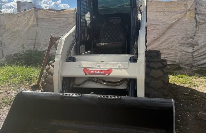 
								Minicargador Bobcat S185 año 2004 disponible trabajo inmediato completo									