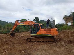 Excavadora Doosan 225 LCA año 2021 Horas 2021