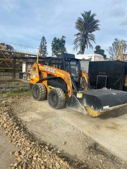 
										Barredora para minicargador Marca Euroimplementos Modelo: 03CBT1850 Año: 2021 completo									