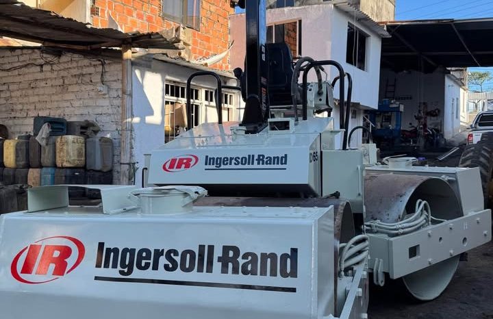 
								Vibrocompactador Ingersoll Rand DD65 año 1996  estador 10.10 completo									