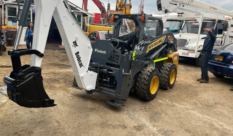 
								Brazo accesoio para minicargador año 2008 horas 2500 completo									