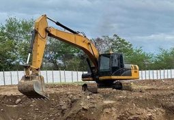 
										Excavadora Caterpillar 320D 2015 horas aprox. 8000 completo									