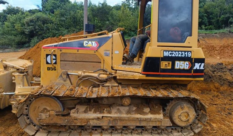 
								Bulldozer Caterpillar D5G LX 2007 2000 Horas de reparado ubicacion Colombia completo									