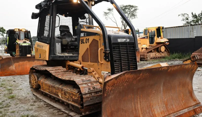 
								Bulldozer Caterpillar D5K XL 2011 Horas 5800 ubicacion Colombia completo									