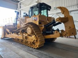 Bulldozer Caterpillar D8T año 2022 Ubicacion Dubai horas 7695 242.424 euros	= 287.500 dólares estadounidenses