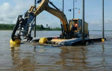 Draga Anfibia Dragflow DRM85/160 año 2015 se entrega con accesorios operativa.