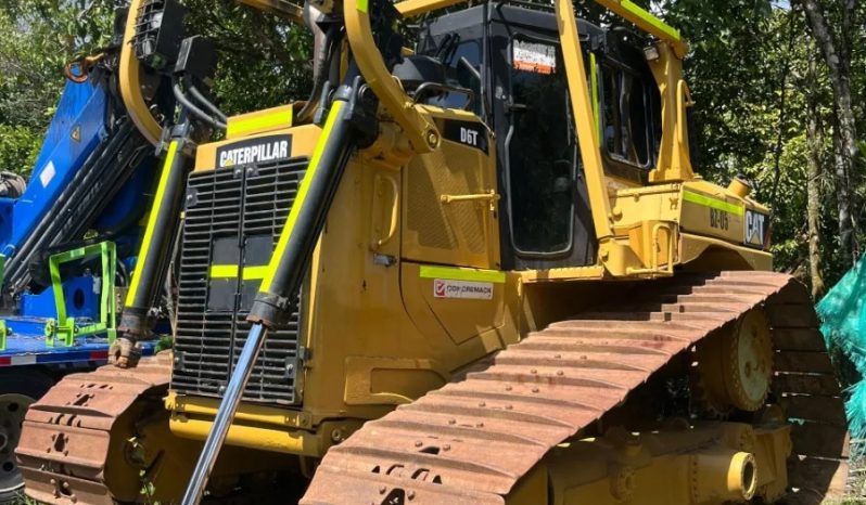 
								Bulldozer Caterpillar D6T GLP Año 2014 Horas 11300 completo									