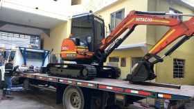 Miniexcavadora Hitachi Zaxis 40 año 2003 horas 7500