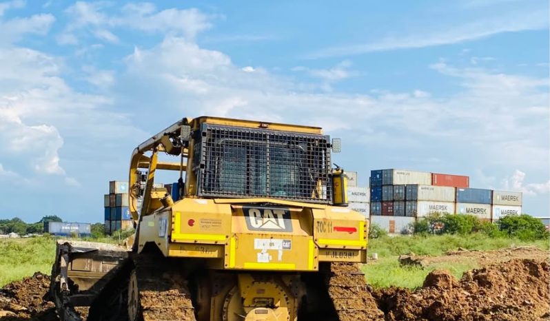 
								Bulldozer Caterpillar D6T año 2007 completo									