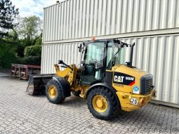 
										Cargador Caterpillar 906 M año 2019 horas 2570. Incluye cucharón y horquillas * Acoplamiento rápido hidráulico, ubicacion Europa completo									