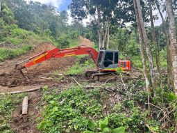 Excavadora Hitachi EX120 año 1992