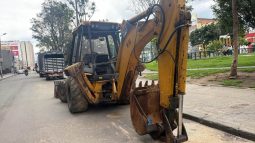 
										Retroexcavadora Caterpillar 420D año 2006 completo									