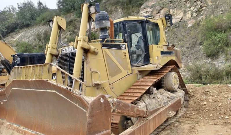
								Bulldozer Caterpillar D8T año 2005 Ripper completo									