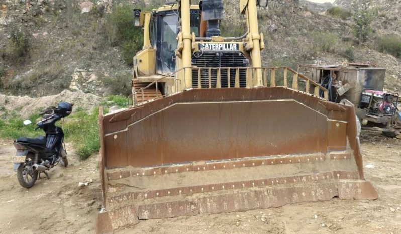 
								Bulldozer Caterpillar D8T año 2005 Ripper completo									