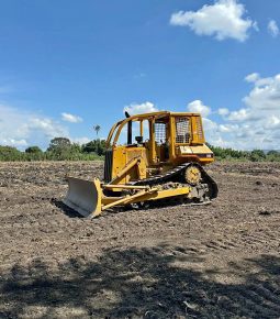 Bulldozer Caterpillar D5H año 1987,