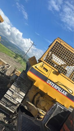 
										Bulldozer Caterpillar D5H año 1987, completo									