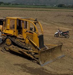 
										Bulldozer Caterpillar D5H año 1987, completo									