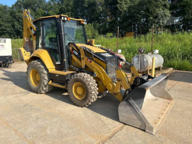 Retroexcavadora Caterpillar 420F2 IT año 2019