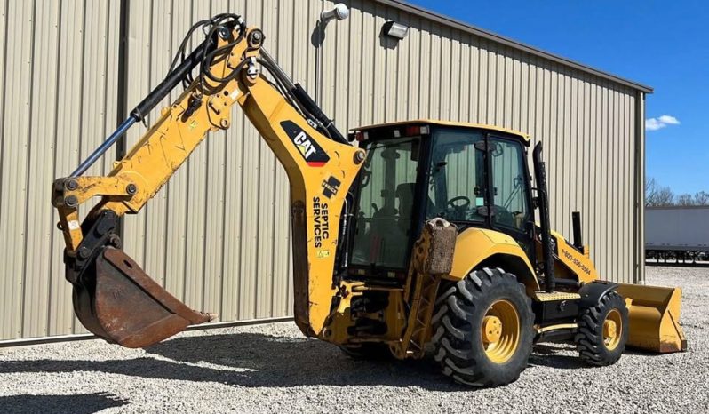 
								Retroexcavadora Caterpillar 420F2 2015 horas 1942 completo									