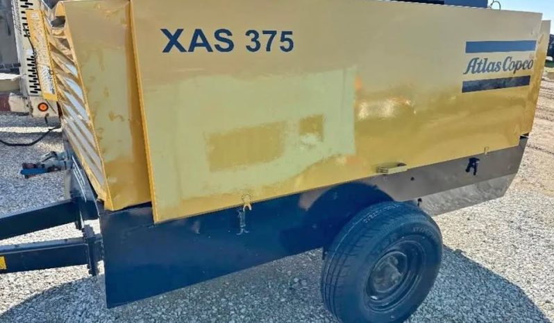 
								Compresor Atlas Copco 375 CFM año 2012 Motor Jhondeere 4045 turbo completo									