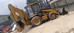 Retroexcavadora Caterpillar 420D año 2004 horas 10000