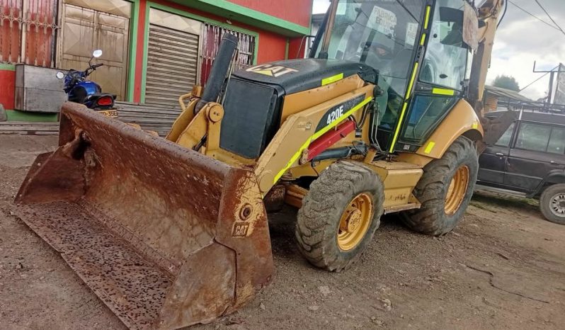 
								Retrocargador Caterpillar 420E año 2007 horas 11800 completo									