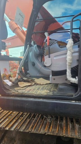 Excavadora Hitachi ZX210-3 6 cilindros año 2022