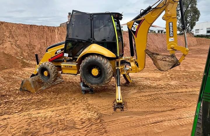 
								Retroexcavadora Caterpillar 416E 2008 Horas 11000 llantas nuevas completo									