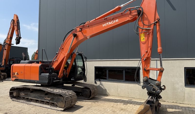 
								Excavadora Hitachi ZX210 LC-5B año 2016 completo									
