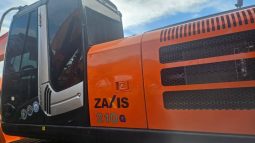 
										Excavadora Hitachi ZX210-3 6 cilindros año 2022 completo									