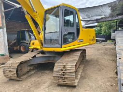 
										Excavadora Komatsu Pc200-6 añoo1997 completo									